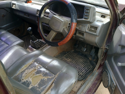 รถสวยเดิม ๆ พร้อมใช้ รถสวยเดิม ๆ พร้อมใช้