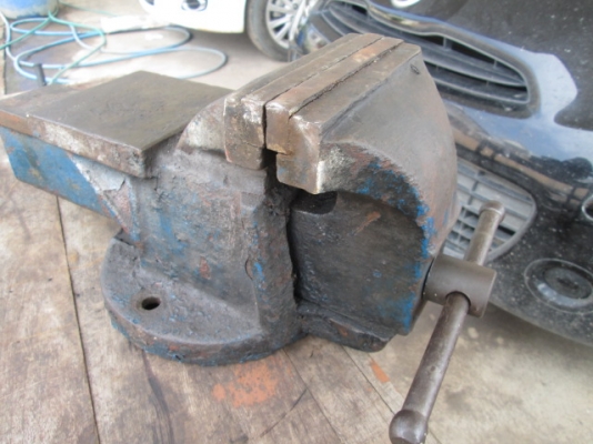 ปากกาจับงาน ปากขนาด 6"