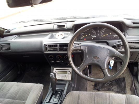 VR4 แรงๆตัวแข่ง กาบร่อง ปัดฝนหลังแท้