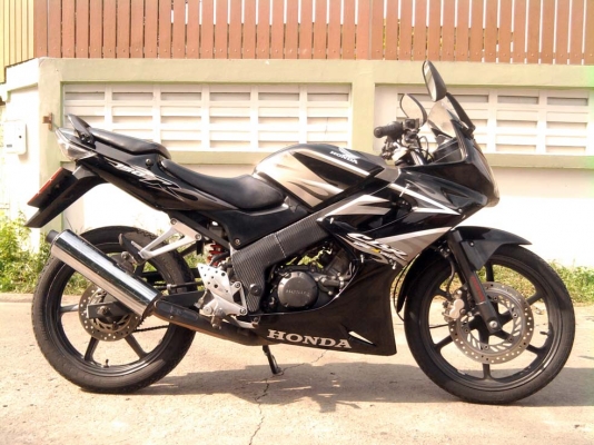 ขออนุญาติขาย HONDA CBR 150 ปี 51 กุญแจใหญ่ ไมล์เหลือง สตา์ร์ทมือ ขออนุญาติขาย HONDA CBR 150 ปี 51 กุญแจใหญ่ ไมล์เหลือง สตา์ร์ทมือ