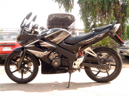 ขออนุญาติขาย HONDA CBR 150 ปี 51 กุญแจใหญ่ ไมล์เหลือง สตา์ร์ทมือ ขออนุญาติขาย HONDA CBR 150 ปี 51 กุญแจใหญ่ ไมล์เหลือง สตา์ร์ทมือ