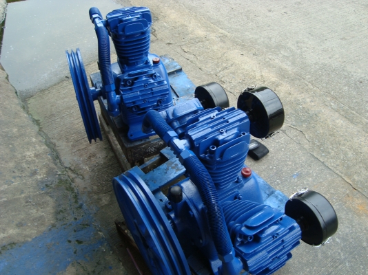 ขายหัวปั๊มลม PUMA 5HP 3สูบ 2หัว สภาพใช้งานได้ 100\%