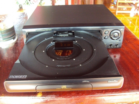 ขายเครื่องเล่นLD ของ PIONEER รุ่น CLD-S370