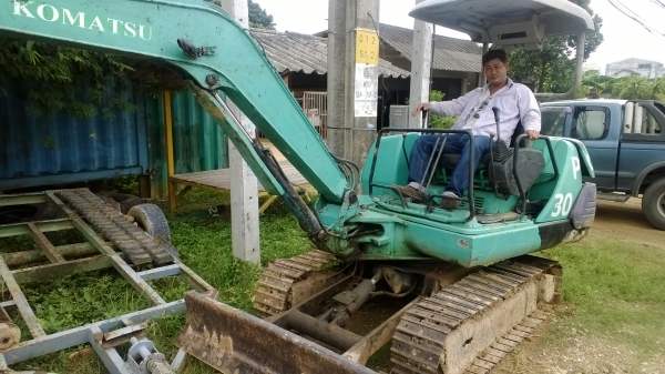 ขาย..PC30-7พร้อมใช้และหางโรเบทลาก 2ล้อ..