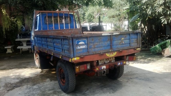 ขายรถ 4ล้อกลาง นิสสันคาบอนร์ ขายรถ 4ล้อกลาง นิสสันคาบอนร์