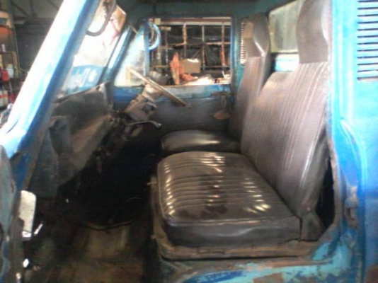 ขายรถ 4ล้อกลาง นิสสันคาบอนร์ ขายรถ 4ล้อกลาง นิสสันคาบอนร์