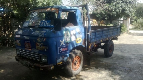 ขายรถ 4ล้อกลาง นิสสันคาบอนร์ ขายรถ 4ล้อกลาง นิสสันคาบอนร์