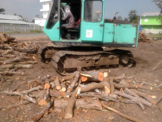 ขาย รถแบคโฮ คีบไม้ เหล็ก KOBELCO M-2 รถสภาพพร้อมใช้งานครับ