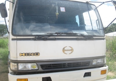 ขายหกล้อ 3H 195 แรง ตู้สิบบานไม่มีเสากลางยาว 7.2 เมตร สภาพพร้อมใช้ โทร 088-4501277