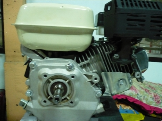 ขายเครื่องHONDA GX200 JAPAN สภาพ 90\%ลดแล้ว5000ครับ