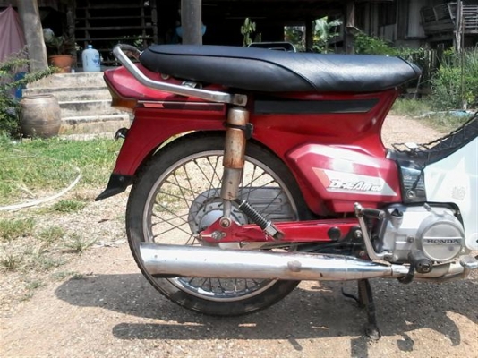 ขายดรีมคุรุทะเบียนเต็มพร้อมโอนรถเดิมๆเจ้าของรักษาดีรถพร้อมใช้ ขาย 14500 บาท