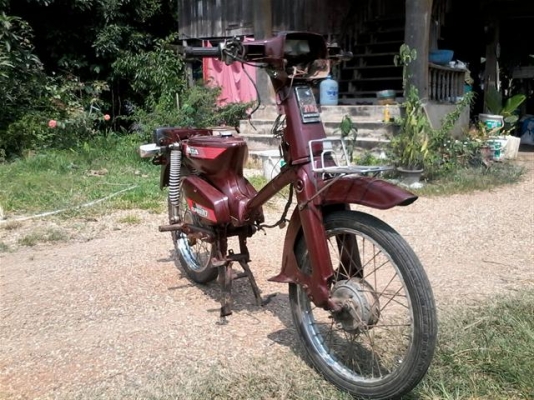 ขายโครง C700 โครงทำสีมาใหม่ตัวโครงไม่ผุยกเครื่องใส่อย่างเดียวออกใบซื้อขายให้ ขาย 3500 บาท