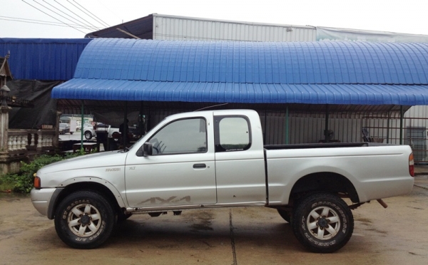 4x4 Ford มือเดียวป้ายแดง 2500cc. Power รถเดิมไม่เคยชน 082-381-6797