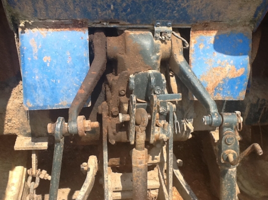 คูโบต้า L3202 4 WD 2 เพลา พวงมาชัยเพาเวอร์ เครื่องหลวมขายตามสภาพ ยังใช้งานได้ปรกติ