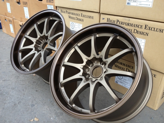 CE28 งาน HQ ขอบ18" 9.5/10.5 ชุดล่ะ 23,000 บาท เเถมครบ