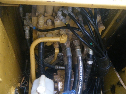 รถแบคโฮ ยี่ห้อ CAT รุ่น 312D รถออกห้างเมโทร