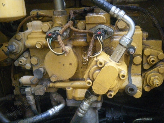 รถแบคโฮ ยี่ห้อ CAT รุ่น 312D รถออกห้างเมโทร