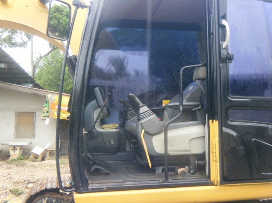 รถแบคโฮ ยี่ห้อ CAT รุ่น 312D รถออกห้างเมโทร