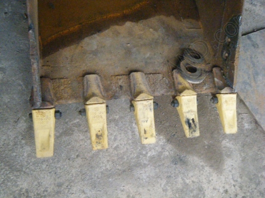 รถแบคโฮ ยี่ห้อ CAT รุ่น 312D รถออกห้างเมโทร