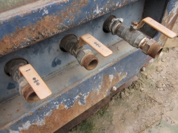 ขาย- เครื่องปั๊มลม KOMATSU: EC 35ZS-2 เครื่องยนต์ดีเซล 3 สูบ ขนาด 8-10 บาร์ ขาย- เครื่องปั๊มลม KOMATSU: EC 35ZS-2 เครื่องยนต์ดีเซล 3 สูบ ขนาด 8-10 บาร์