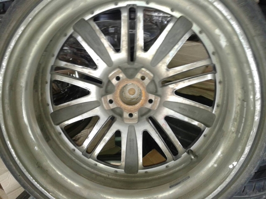 แม็กขอบ 20 5รู114 พร้อมยาง 225 35 20 ปี 13