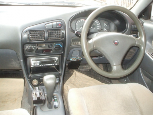 ขายอีคาร์ สีขาว เกียร์ออโต้ แต่งสวย ติดแก๊สแล้ว ขายถูก ด่วน 69000