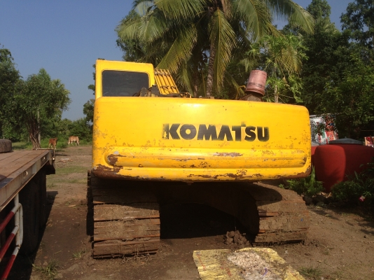 ขายรถแบคโฮ KOMATSU PC200-6 ทะเบียนพร้อมโอน ภาษีเต็ม 57 พร้อมใช้งาน  ซีเรี้ยล.81370 ปุ้งกี้สวย เก๋งตามรูป เอวแน้น โซ้สภาพ 85\% ปู๊ทโซ้เต็ม  รถพร้อมทำงาน สนใจติดต่อ คุณชัยยาสตึก โทร 081-9972972  089-8451778