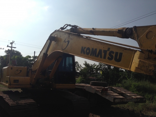 ขายรถแบคโฮ KOMATSU PC200-6 ทะเบียนพร้อมโอน ภาษีเต็ม 57 พร้อมใช้งาน  ซีเรี้ยล.81370 ปุ้งกี้สวย เก๋งตามรูป เอวแน้น โซ้สภาพ 85\% ปู๊ทโซ้เต็ม  รถพร้อมทำงาน สนใจติดต่อ คุณชัยยาสตึก โทร 081-9972972  089-8451778