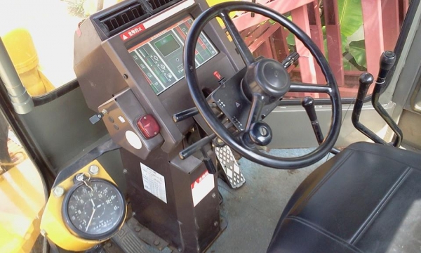 ขาย WA300-1 จากญี่ปุ่นแท้  มี  VDO  ให้ดู พร้อม เล่ม ทะเบียน จัดไฟแนนท์ ได้  1,000,000  คุณ กฤต