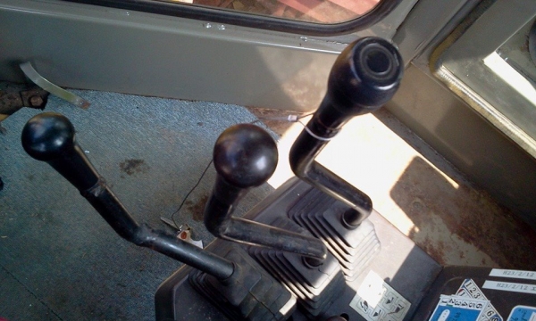 ขาย WA300-1 จากญี่ปุ่นแท้  มี  VDO  ให้ดู พร้อม เล่ม ทะเบียน จัดไฟแนนท์ ได้  1,000,000  คุณ กฤต