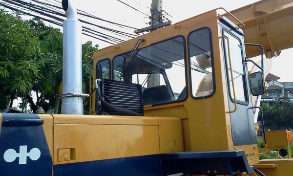 ขาย WA200-1 จากญี่ปุ่นแท้  มี VDO ให้ดู   เล่ม ทะเบียน จัดไฟแนนท์ ได้ 0856177640 คุณ กฤต ลำปาง