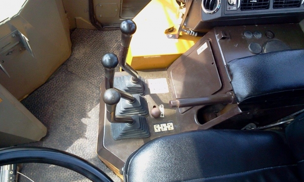 ขาย WA200-1 จากญี่ปุ่นแท้  มี VDO ให้ดู   เล่ม ทะเบียน จัดไฟแนนท์ ได้ 0856177640 คุณ กฤต ลำปาง