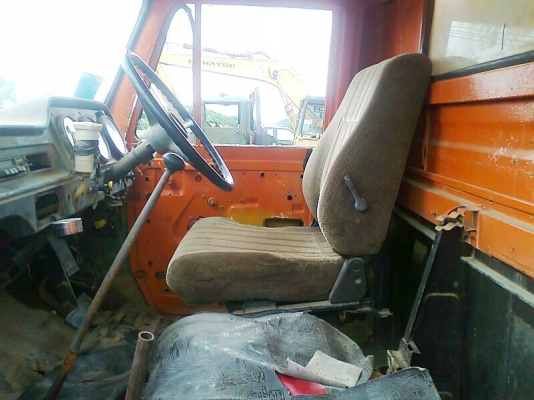 รถสิบล้อ สองเพลา NISSAN Ud เครื่อง Pd6  260 แรงม้า จุน้ำได้ 14,000 ลิตร รถพร้อมใช้งาน.