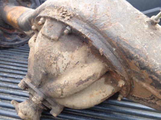 ขายเฟืองท้าย หกล้อTOYOTA ใหญ่ 8 รู ราคาถูก 8500