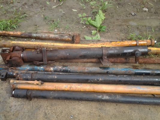 ขายกระบอกไฮโดลิค รถโฟคลิฟ ยาวสุด 2.20 เมตร 10 ตัน