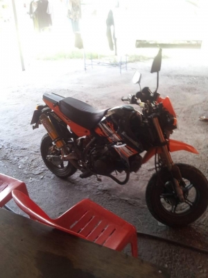 KSR ดำส้ม สภาพ ดีๆมากๆ เครื่องเดิม 52,000บาท  รถวิ่งไม่ถึงหมื่นกินโล