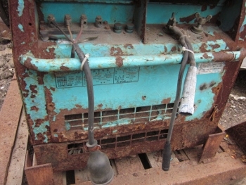 ขาย- เครื่องเชื่อม พร้อมปั่นไฟ DENYO: TLW300SSK เครื่องยนต์ดีเซล 3 สูบ 9.9 KVA มีล้อลากพร้อม สะดวกต่อการขนย้าย