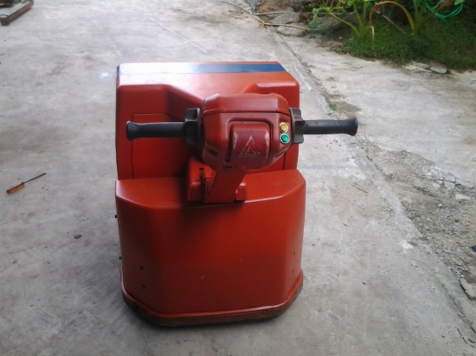 ขายแฮนด์ลิฟไฟฟ้า ใช้มอเตอร์ ยกขึ้นลง เดินหน้า ถอยหลัง