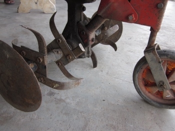 ขาย-- เครื่องพรวนดิน ตีดิน ขนาดเล็ก KUBOTA มือสองญี่ปุ่น พร้อมใช้งาน