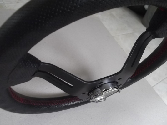 พวงมาลัย พวงมาลัย