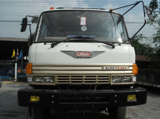 ขายรถเทรลเลอร์ 10 ล้อ HINO รถ 2 เพลา บรรทุกรถเกี่ยวข้าว เครื่อง EP100 เทอร์โบ = 285 แรงม้า (รถอยู่สุพรรณบุรี)