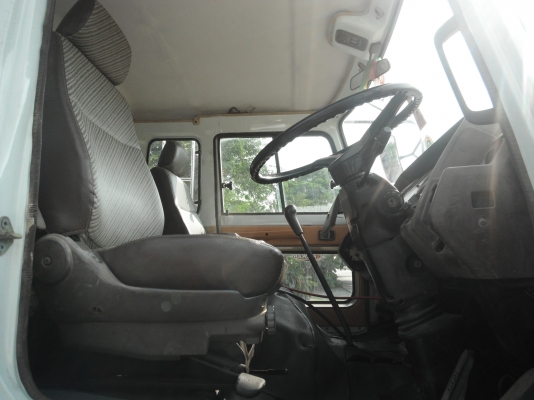 ขายรถเทรลเลอร์ 10 ล้อ HINO รถ 2 เพลา บรรทุกรถเกี่ยวข้าว เครื่อง EP100 เทอร์โบ = 285 แรงม้า (รถอยู่สุพรรณบุรี)