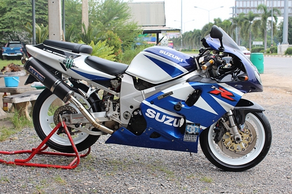 แม็กสิงห์บุรี//SUZUKI TL1000R ปี2000 หัวฉีด สภาพสวยท่อสูตร พร้อม สรรพาสมิตร 105000 ด่วนๆ