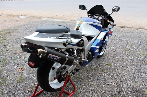 แม็กสิงห์บุรี//SUZUKI TL1000R ปี2000 หัวฉีด สภาพสวยท่อสูตร พร้อม สรรพาสมิตร 105000 ด่วนๆ