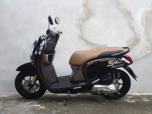 New Honda Scoopy i S12 ล้อแม๊ก 12 นิ้ว ราคา 32,500 บาท