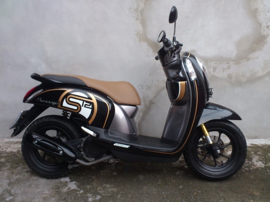 New Honda Scoopy i S12 ล้อแม๊ก 12 นิ้ว ราคา 32,500 บาท New Honda Scoopy i S12 ล้อแม๊ก 12 นิ้ว ราคา 32,500 บาท