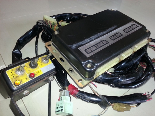 ขายกล่อง ECU ควบคุมรถบรรทุก ISUZU หัวการ์ตูน