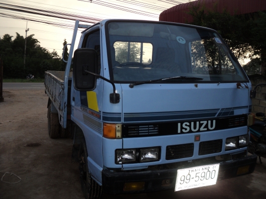 ขายด่วน IZUZU TL 6 ล้อ มีเล่มทะเบียน