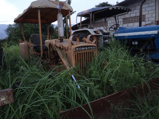 ขายด่วน KOMATSU D2-3 เก่านอก