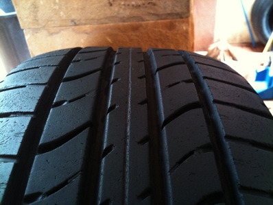 ยาง16นิ้ว 1 เส้น 205-55-16 เหมาะเป็นยางอะไหล่ครับ ดอกสวย ยาง16นิ้ว 1 เส้น 205-55-16 เหมาะเป็นยางอะไหล่ครับ ดอกสวย